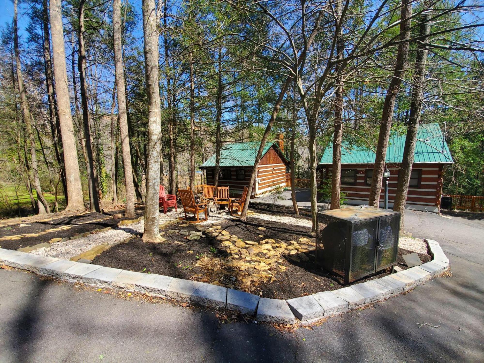 Puppy Love #1619 Gatlinburg Exterior photo